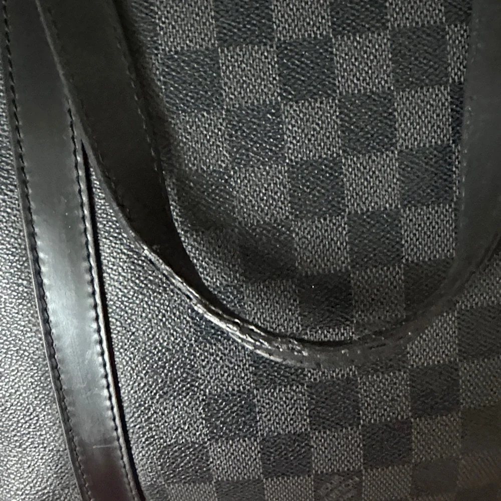 Louis Vuitton !!!Authentic!!! Damier Graphite Tadao 2 Way Tote. - Picture 3 of 16